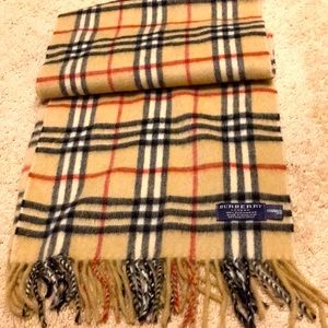 Burberry cashmere nova check scarf